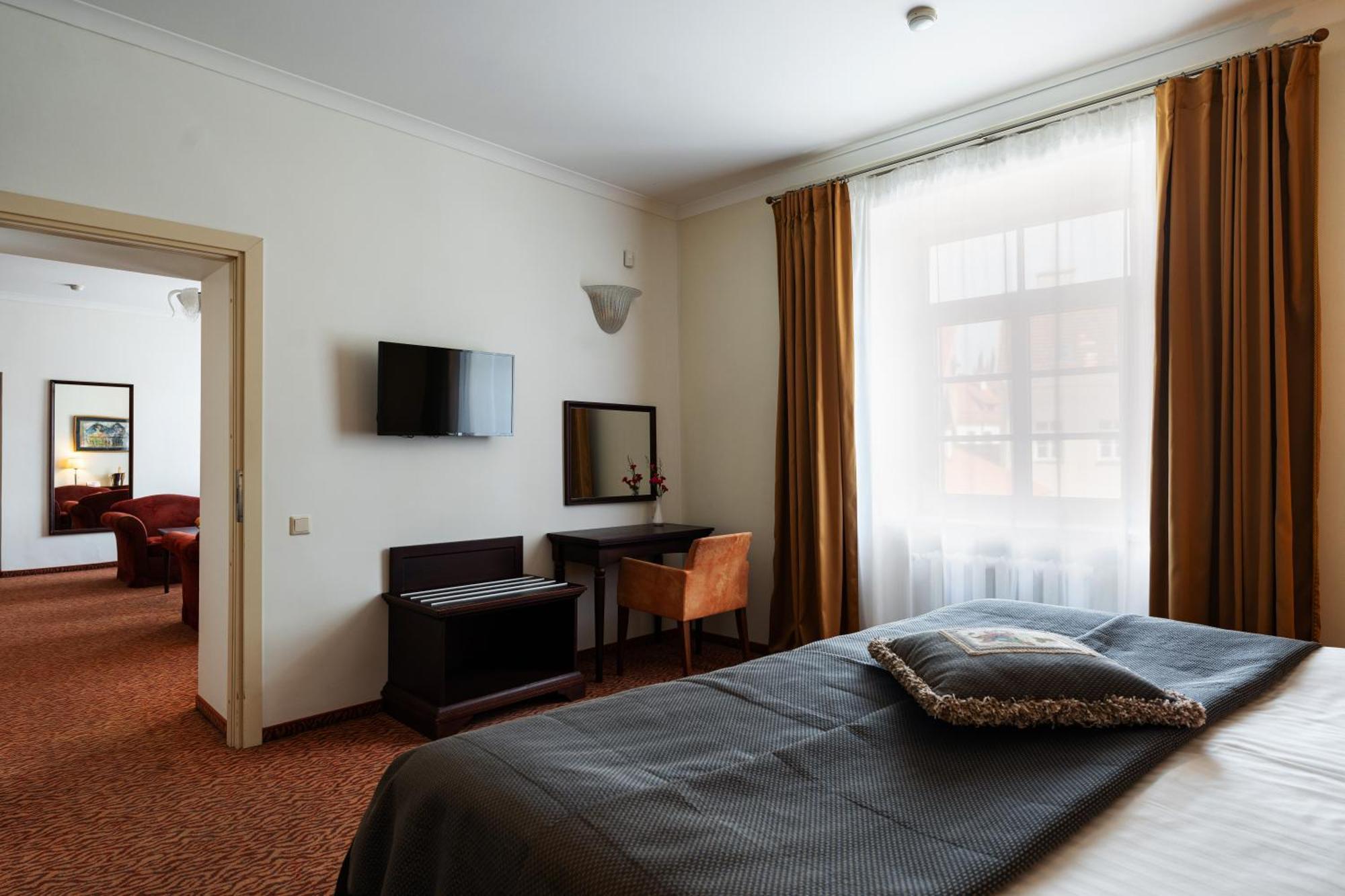 Hotel Mabre 4*